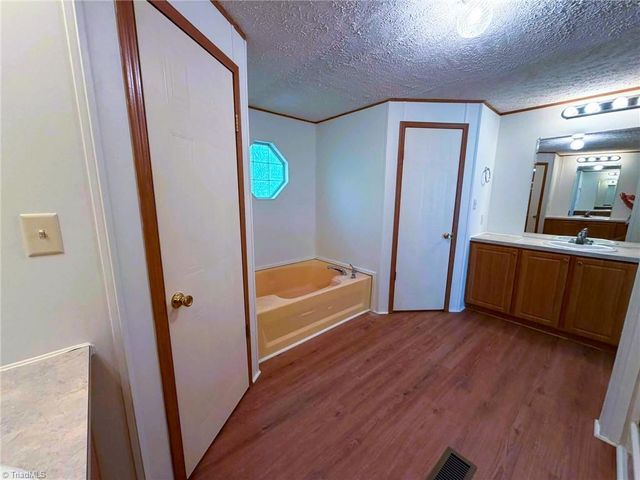 1042 Wells Creek Road, Madison, NC 27025