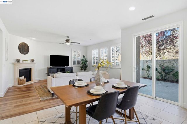 4958 Trescott Ct, Dublin, CA 94568