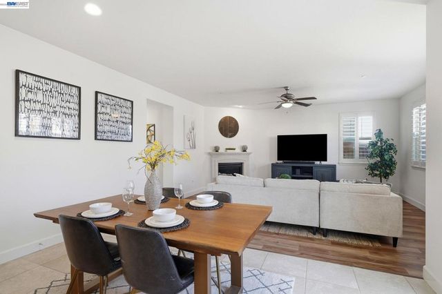 4958 Trescott Ct, Dublin, CA 94568