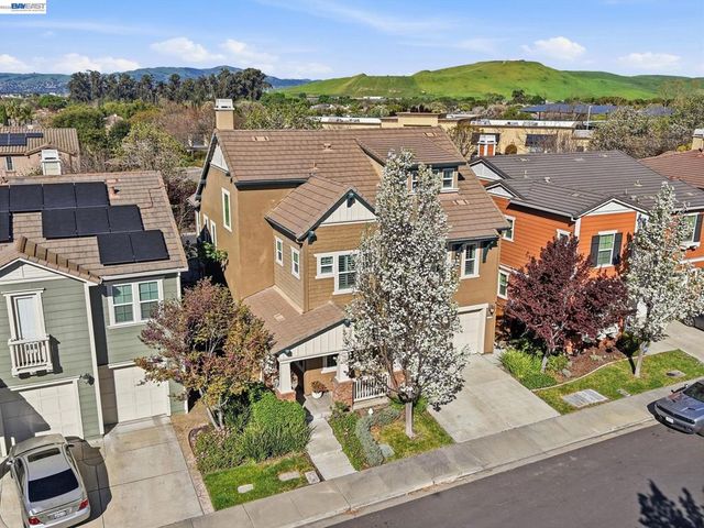 4958 Trescott Ct, Dublin, CA 94568