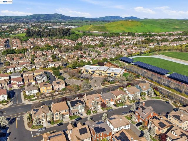 4958 Trescott Ct, Dublin, CA 94568