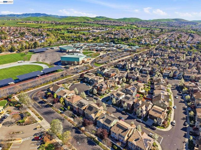 4958 Trescott Ct, Dublin, CA 94568