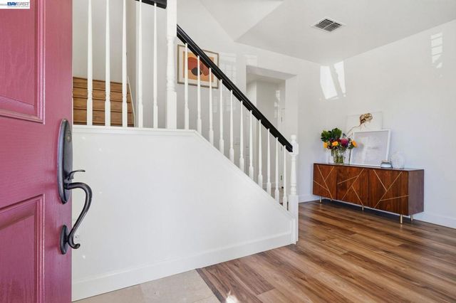 4958 Trescott Ct, Dublin, CA 94568