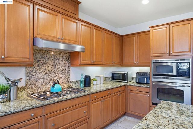 4958 Trescott Ct, Dublin, CA 94568