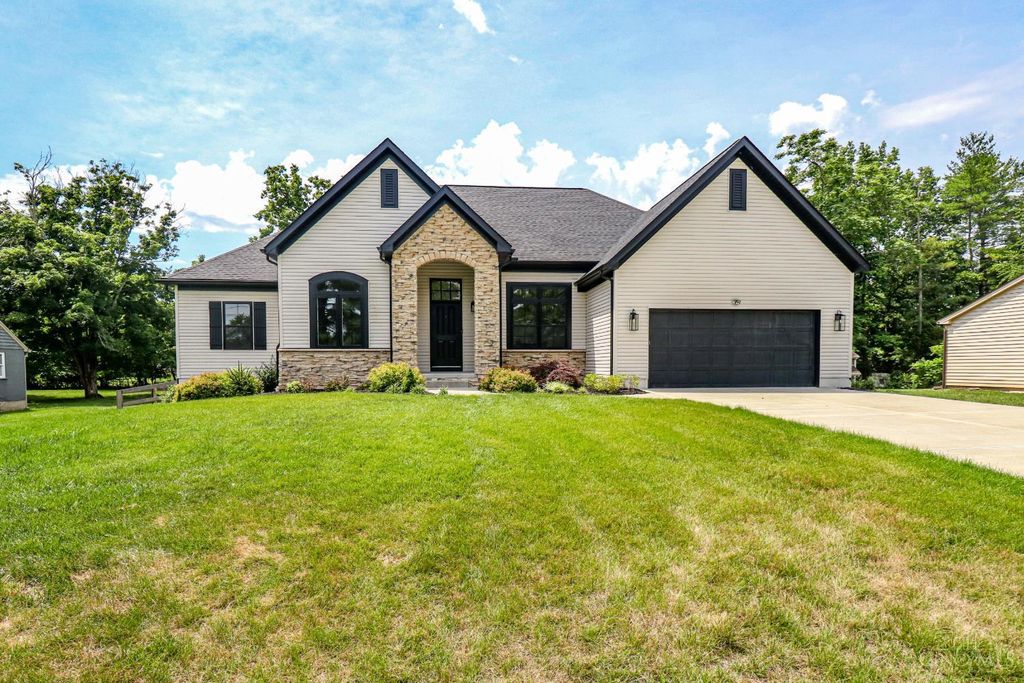 10125 Zumstein Avenue, Symmes Twp, OH 45111