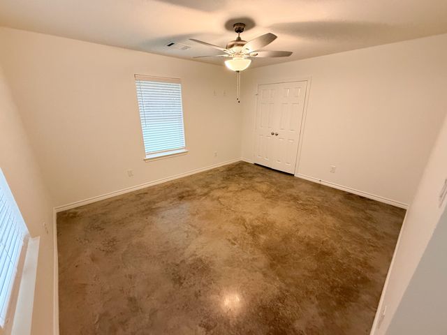 200 N Dallas Street 112, Rice, TX 75155