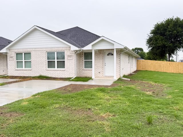 200 N Dallas Street 112, Rice, TX 75155