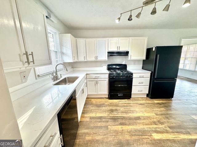 5409 Mill Valley Drive, Douglasville, GA 30135