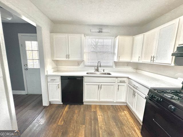 5409 Mill Valley Drive, Douglasville, GA 30135