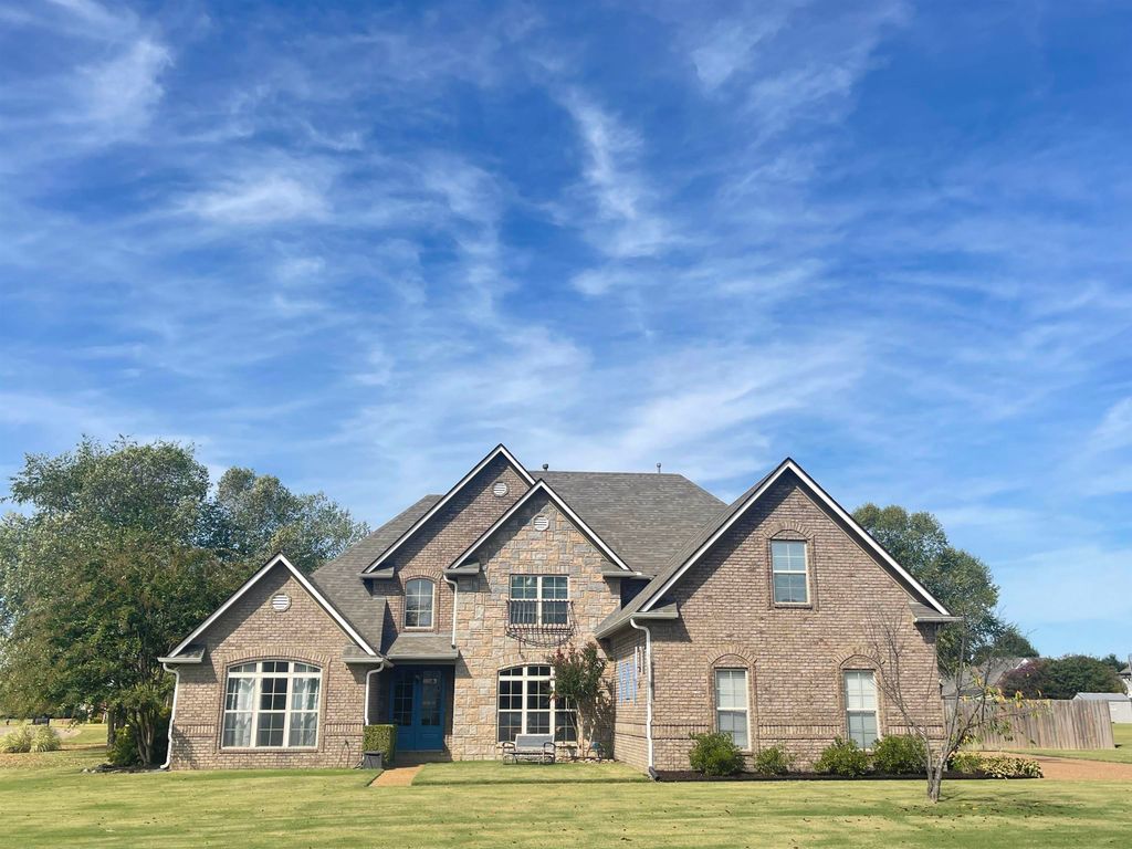5 NORTHERN LEAF DR, Oakland, TN 38060