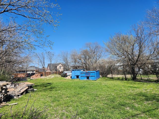 3605 Singleton Boulevard, Dallas, TX 75212