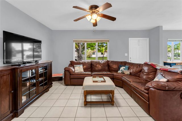 5101 SW 127th Pl, Miami, FL 33175