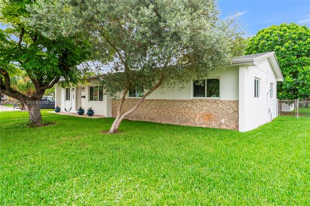 5101 SW 127th Pl, Miami, FL 33175