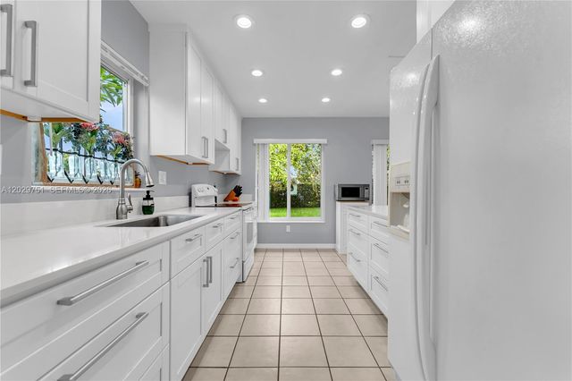 5101 SW 127th Pl, Miami, FL 33175