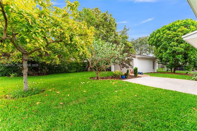 5101 SW 127th Pl, Miami, FL 33175