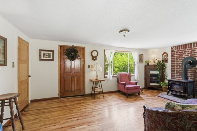 1840 Rock Springs Rd, Watertown, TN 37184