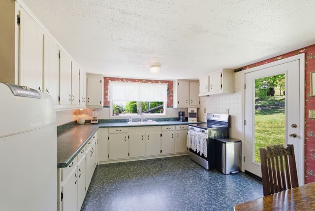 1840 Rock Springs Rd, Watertown, TN 37184