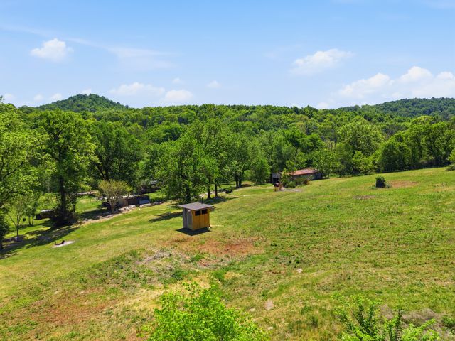 1840 Rock Springs Rd, Watertown, TN 37184