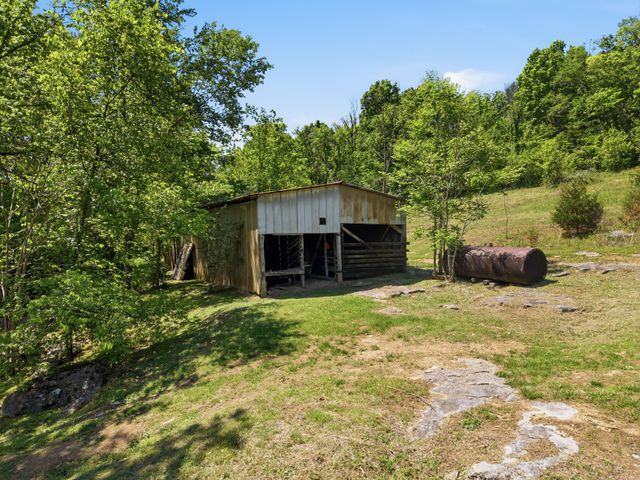 1840 Rock Springs Rd, Watertown, TN 37184