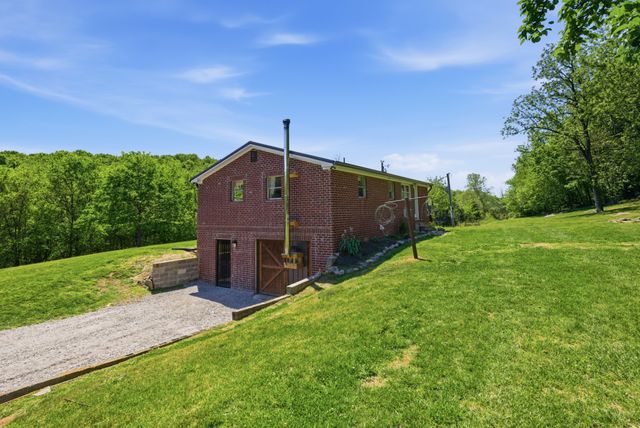 1840 Rock Springs Rd, Watertown, TN 37184