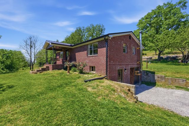 1840 Rock Springs Rd, Watertown, TN 37184