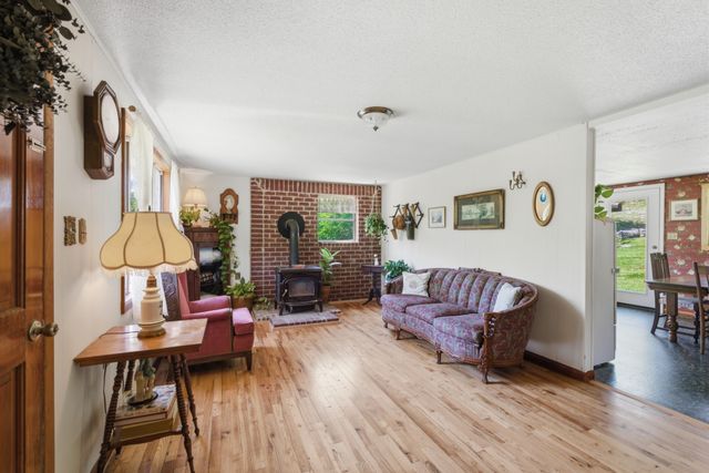 1840 Rock Springs Rd, Watertown, TN 37184