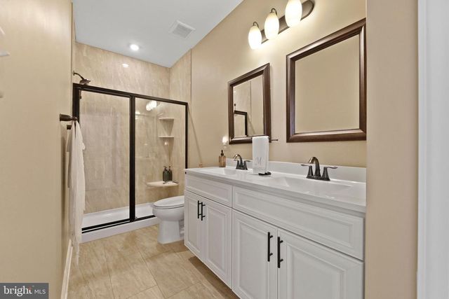 34 KATIE CT, Mullica Hill, NJ 08062