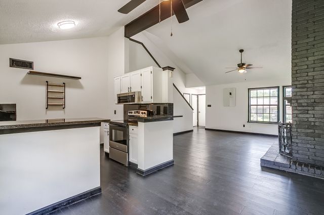 10004 Pack Saddle Trail, Fort Worth, TX 76108
