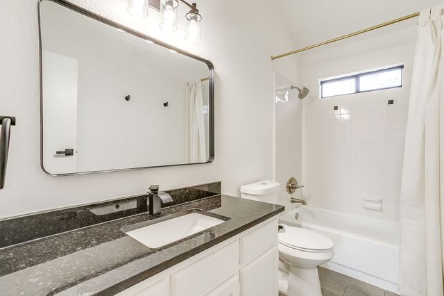 10004 Pack Saddle Trail, Fort Worth, TX 76108