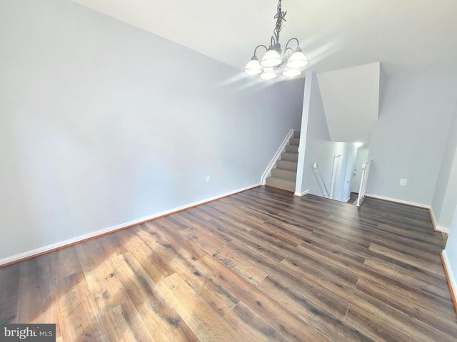 8584 LIBERIA AVE, Manassas, VA 20110
