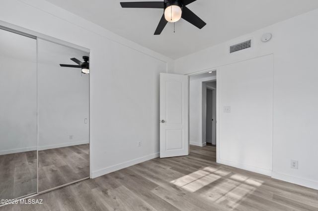 3617 S Mission Road, Tucson, AZ 85713