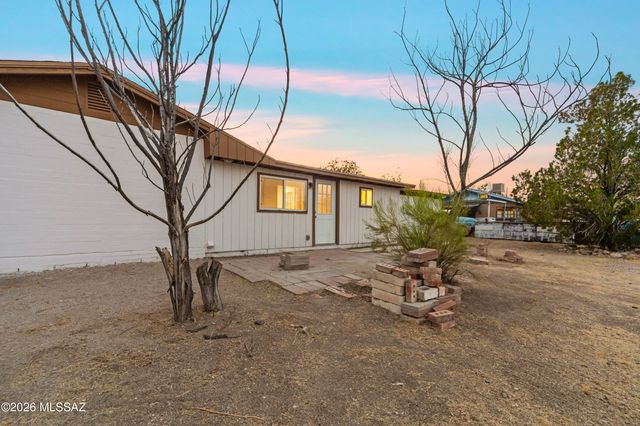 3617 S Mission Road, Tucson, AZ 85713