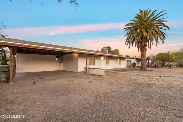 3617 S Mission Road, Tucson, AZ 85713