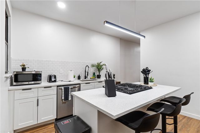 525 Alpine Ave, Central North Side, PA 15212