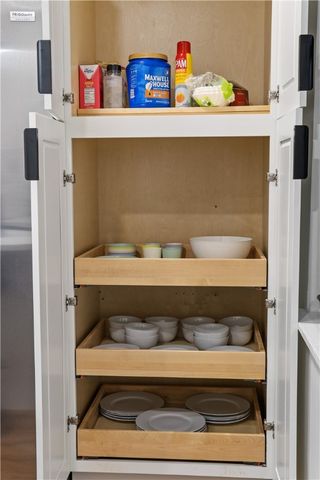 525 Alpine Ave, Central North Side, PA 15212