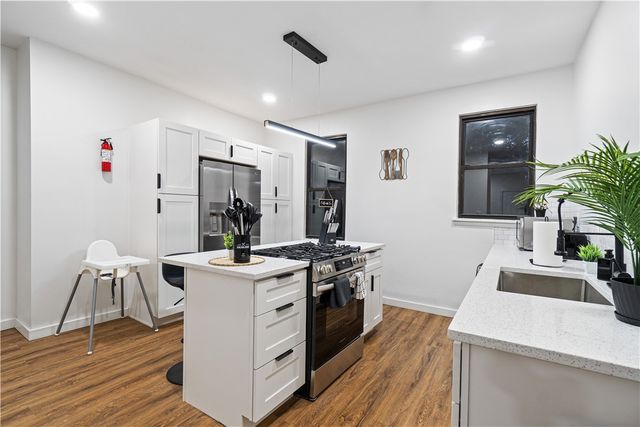 525 Alpine Ave, Central North Side, PA 15212