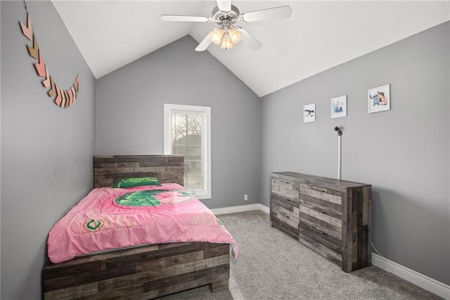 18209 Rollins Drive, Smithville, MO 64089