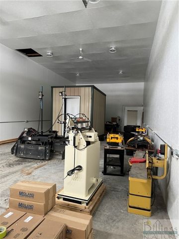 847 West Toy Storage street, Billings, MT 59106