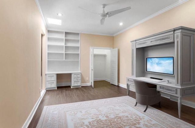 148 Sugarberry Circle, Houston, TX 77024