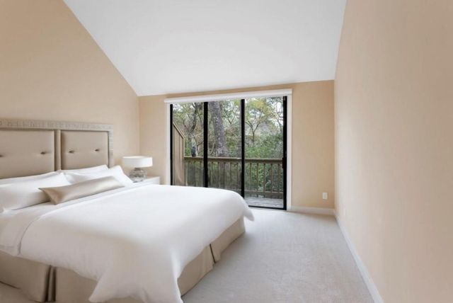 148 Sugarberry Circle, Houston, TX 77024