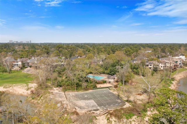 148 Sugarberry Circle, Houston, TX 77024