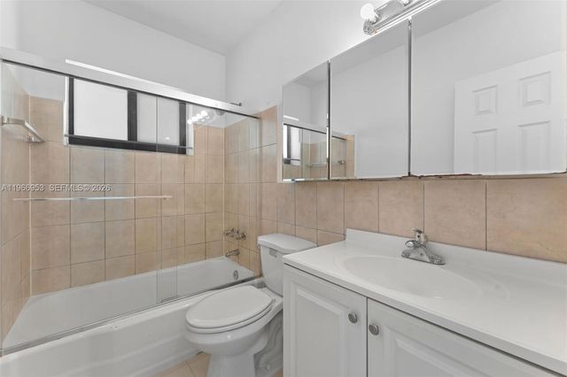 1998 NE 180th St, North Miami Beach, FL 33162