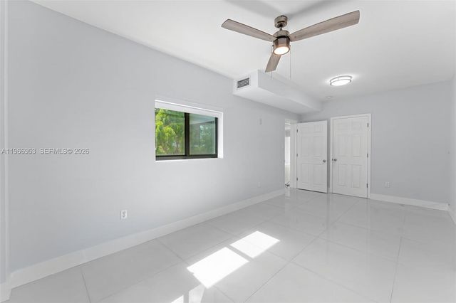 1998 NE 180th St, North Miami Beach, FL 33162