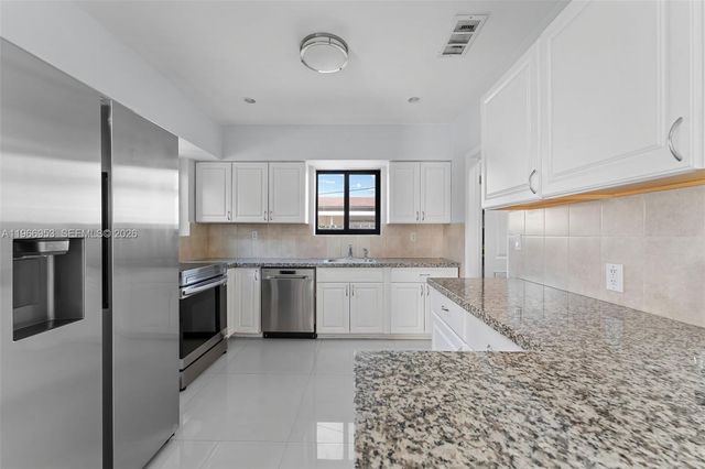 1998 NE 180th St, North Miami Beach, FL 33162