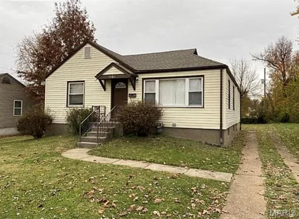 6010 Napier Drive, St Louis, MO 63134