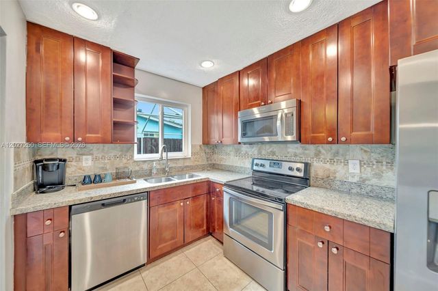 1501 SW 35th Terrace, Fort Lauderdale, FL 33312