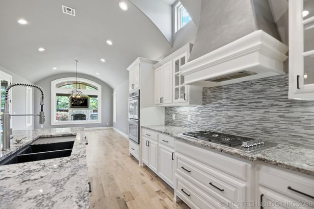 8008 S Galveston Court, Tulsa, OK 74132