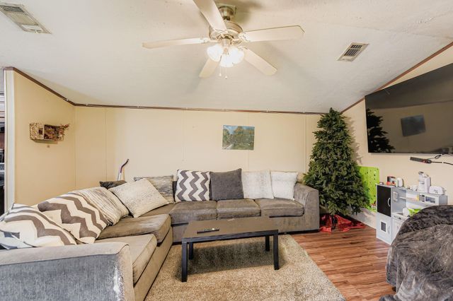 1043 County Road 3548, Cleveland, TX 77327