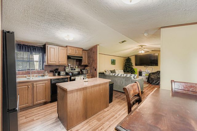 1043 County Road 3548, Cleveland, TX 77327