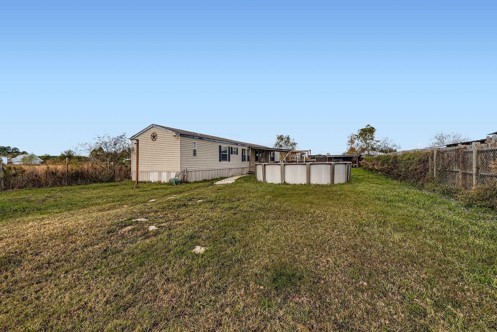 1043 County Road 3548, Cleveland, TX 77327
